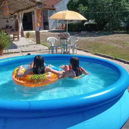 Casa Da Vovó Céu - Gandaresa - Country House, Entre Coimbra E Aveiro, A 15 Minutos Carro Mira - Quintal Com Piscina Insuflável Сasa de vacaciones Cantanhede