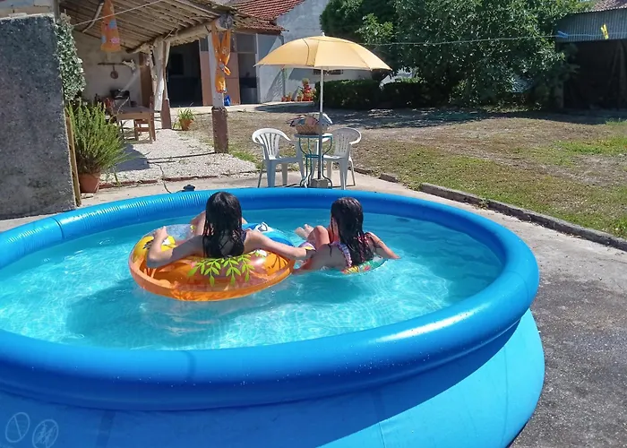 Casa Da Vovo Ceu - Gandaresa - Country House, Entre Coimbra E Aveiro, A 15 Minutos Carro Mira - Quintal Com Piscina Insuflavel بيت للعطل كانتانهيدي